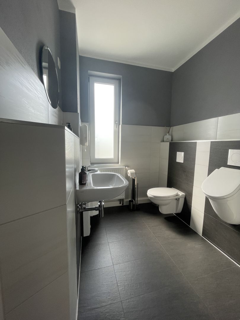 Spannende Gewerbe-Immobilie in Zerbster Toplage - Sanitärraum